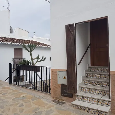 Apartment Casa Rosa 2 *